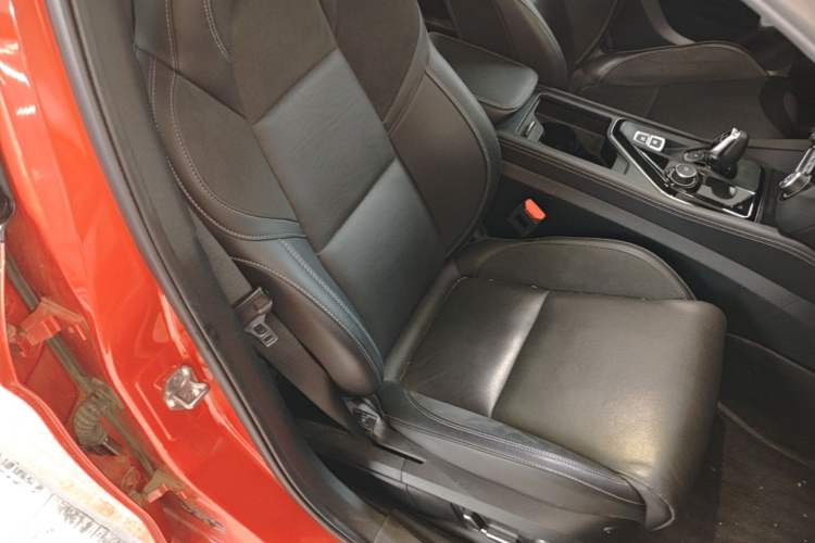 Used Lynk & Co 03 2021 2.0TD Automatic Trendy Champion Edition Right Front Seat