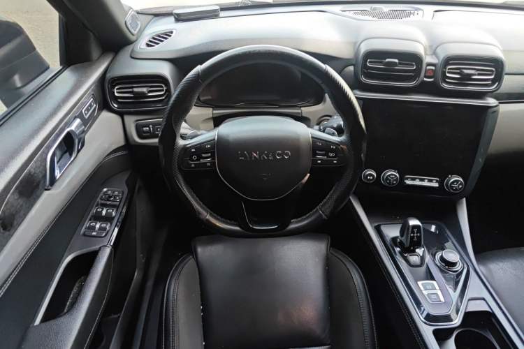 Used Lynk & Co 03 2021 2.0TD Automatic Trendy Champion Edition Steering Wheel