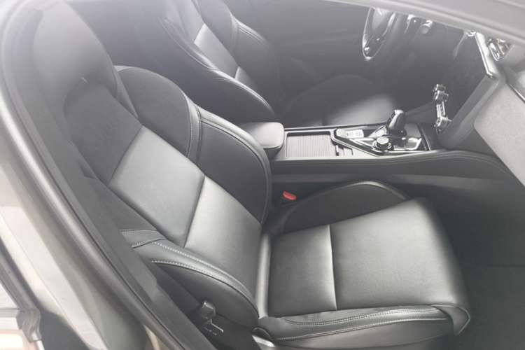 Used Lynk & Co 03 2021 2.0TD Automatic Trendy Champion Edition Right Front Seat
