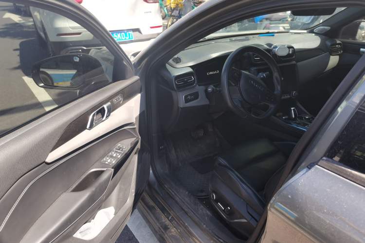 Used Lynk & Co 03 2021 2.0TD Automatic JingPro Driver Seat