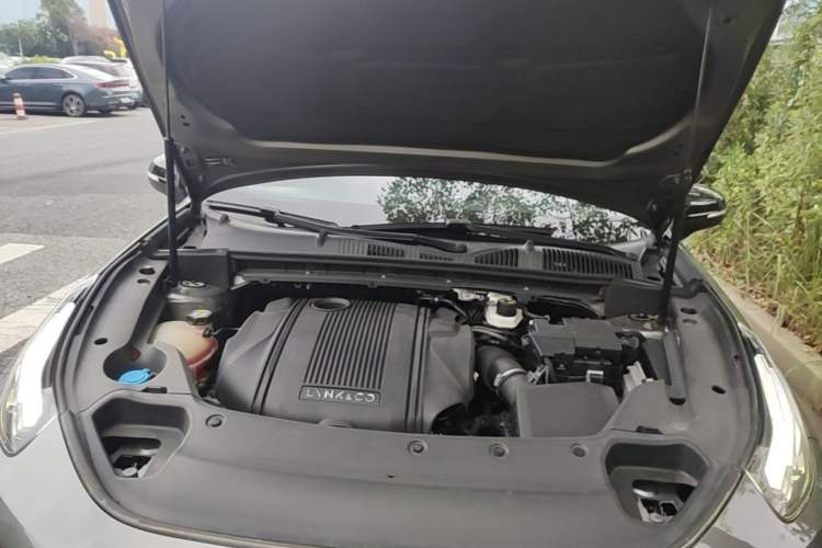 Used Lynk & Co 03 2021 1.5TD DCT Jing Champion Edition Engine Bay
