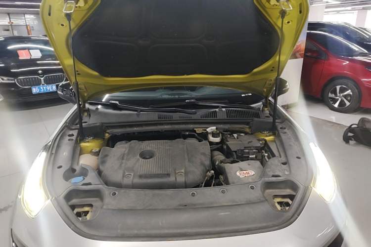 Used Lynk & Co 03 2021 03+ 2.0TD Automatic Wind-Chasing Edition Engine Bay