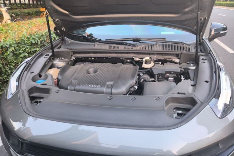 Used Lynk & Co 03 2021 2.0TD Automatic Trendy Champion Edition Engine Bay