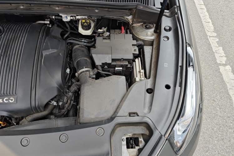 Used Lynk & Co 03 2021 1.5TD DCT Jing Champion Edition Engine Bay Left