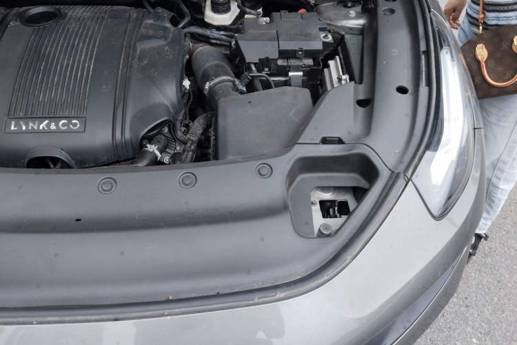 Used Lynk & Co 03 2021 1.5TD DCT Jing Champion Edition Engine Bay Left