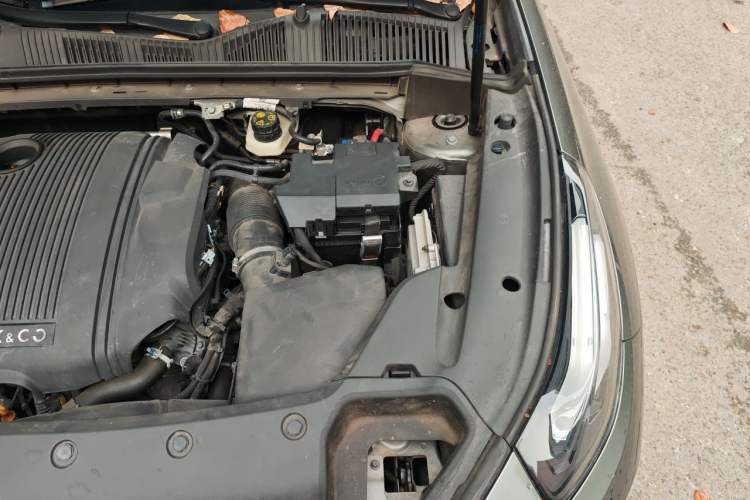 Used Lynk & Co 03 2021 1.5TD DCT Jing Champion Edition Engine Bay Left