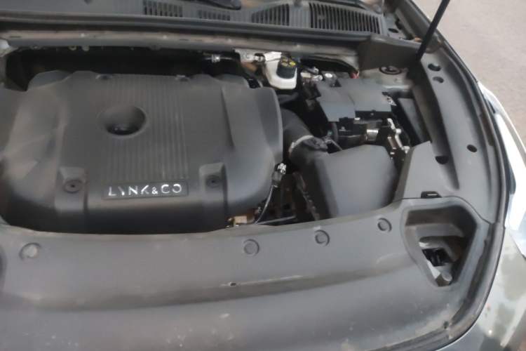 Used Lynk & Co 03 2021 2.0TD Automatic Trendy Champion Edition Engine Bay Left