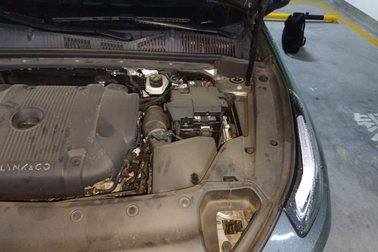 Used Lynk & Co 03 2021 2.0TD Automatic Trendy Champion Edition Engine Bay Left