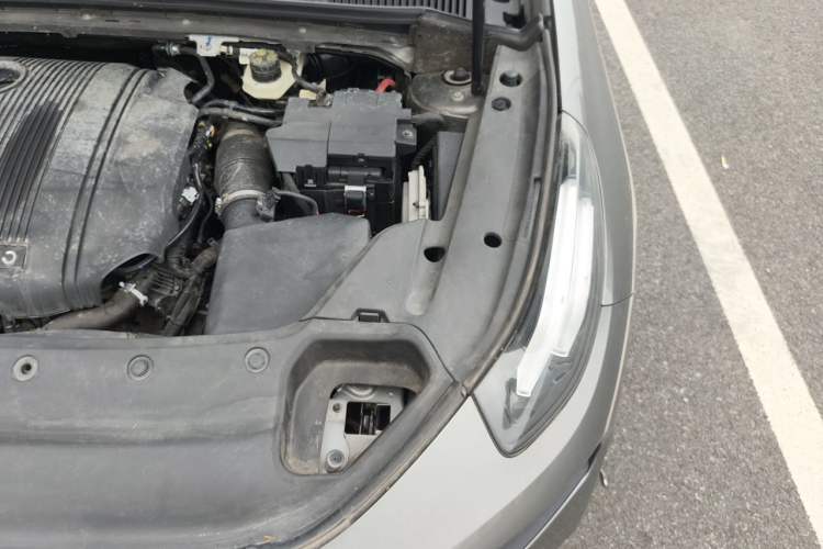 Used Lynk & Co 03 2021 1.5TD DCT Jing Champion Edition Engine Bay Left