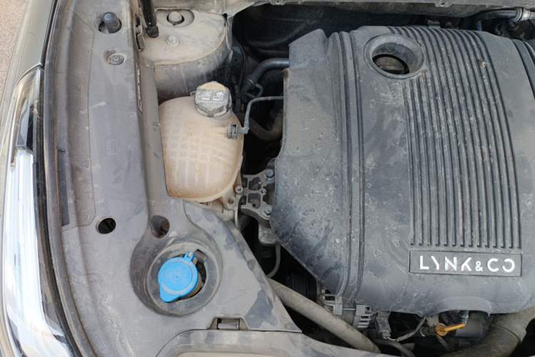 Used Lynk & Co 03 2021 1.5TD DCT JingPlus Engine Bay Right