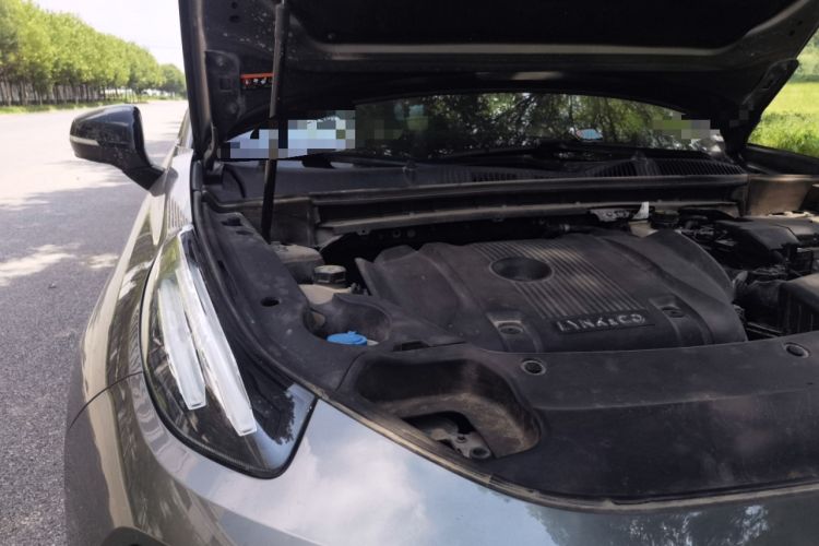 Used Lynk & Co 03 2021 2.0TD Automatic Trendy Champion Edition Engine Bay Right
