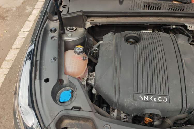Used Lynk & Co 03 2021 1.5TD DCT Jing Champion Edition Engine Bay Right