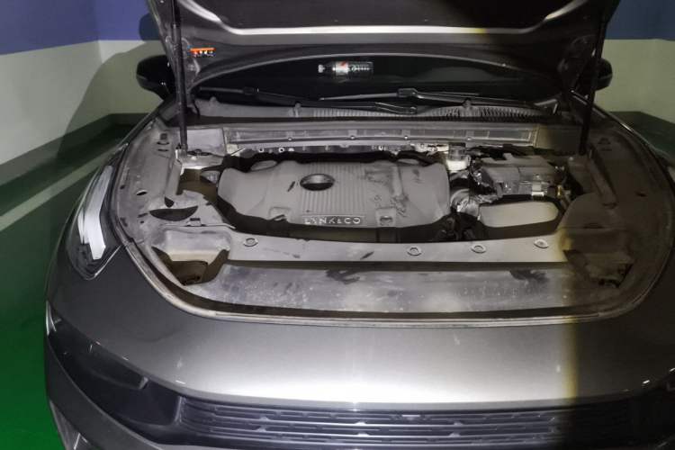 Used Lynk & Co 03 2021 2.0TD Automatic Trendy Champion Edition Engine Bay Right