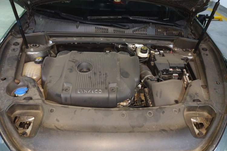 Used Lynk & Co 03 2021 2.0TD Automatic Trendy Champion Edition Engine Bay