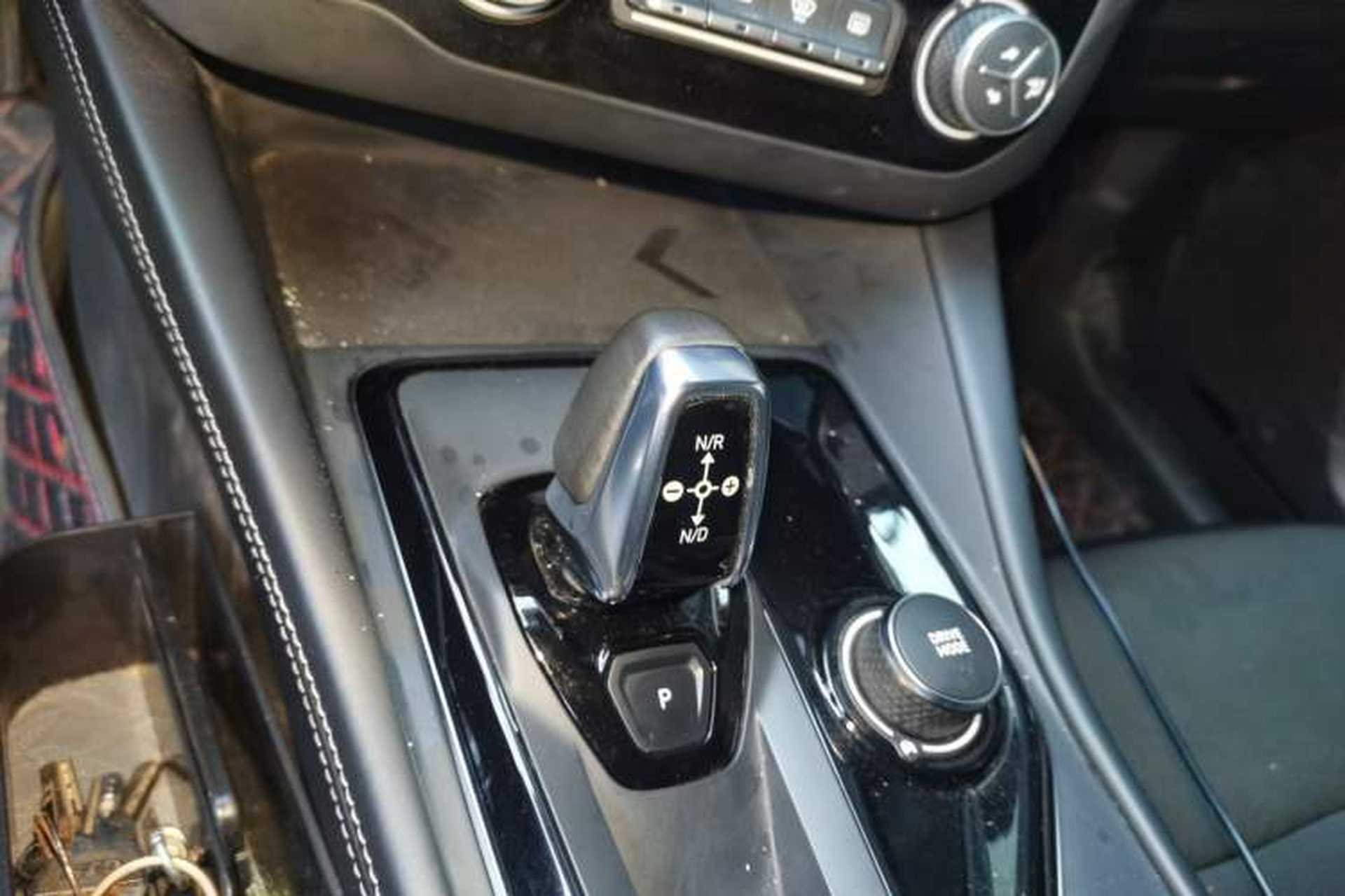 Used Lynk & Co 03 2021 2.0TD Automatic Trendy Champion Edition Gear Lever