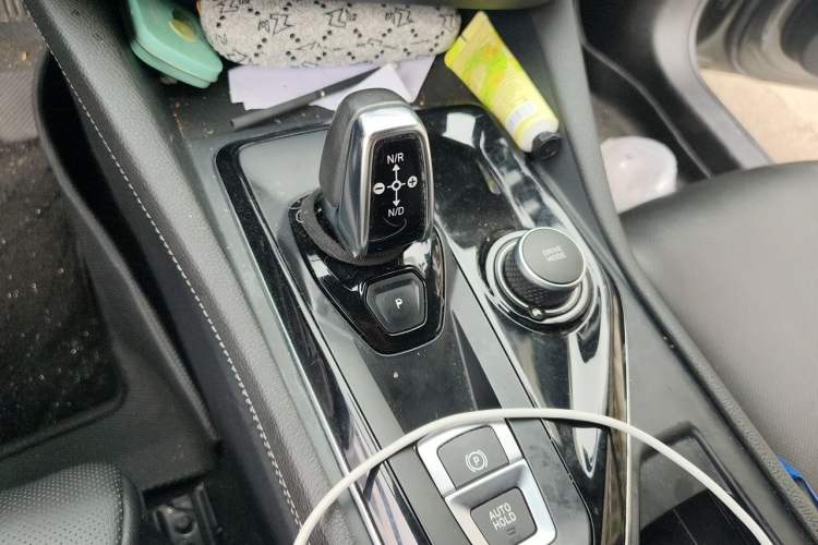 Used Lynk & Co 03 2021 1.5TD DCT Jing Champion Edition Gear Lever