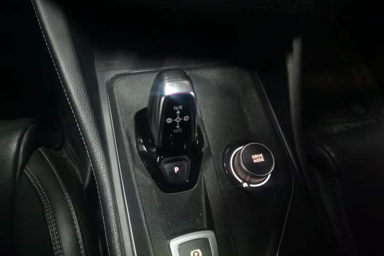 Used Lynk & Co 03 2021 1.5TD DCT Jing Champion Edition Gear Lever