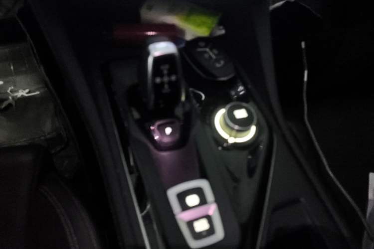 Used Lynk & Co 03 2021 2.0TD Automatic Trendy Champion Edition Gear Lever