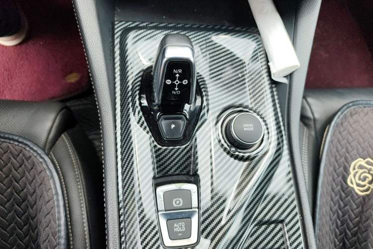 Used Lynk & Co 03 2021 1.5TD DCT Jing Champion Edition Gear Lever