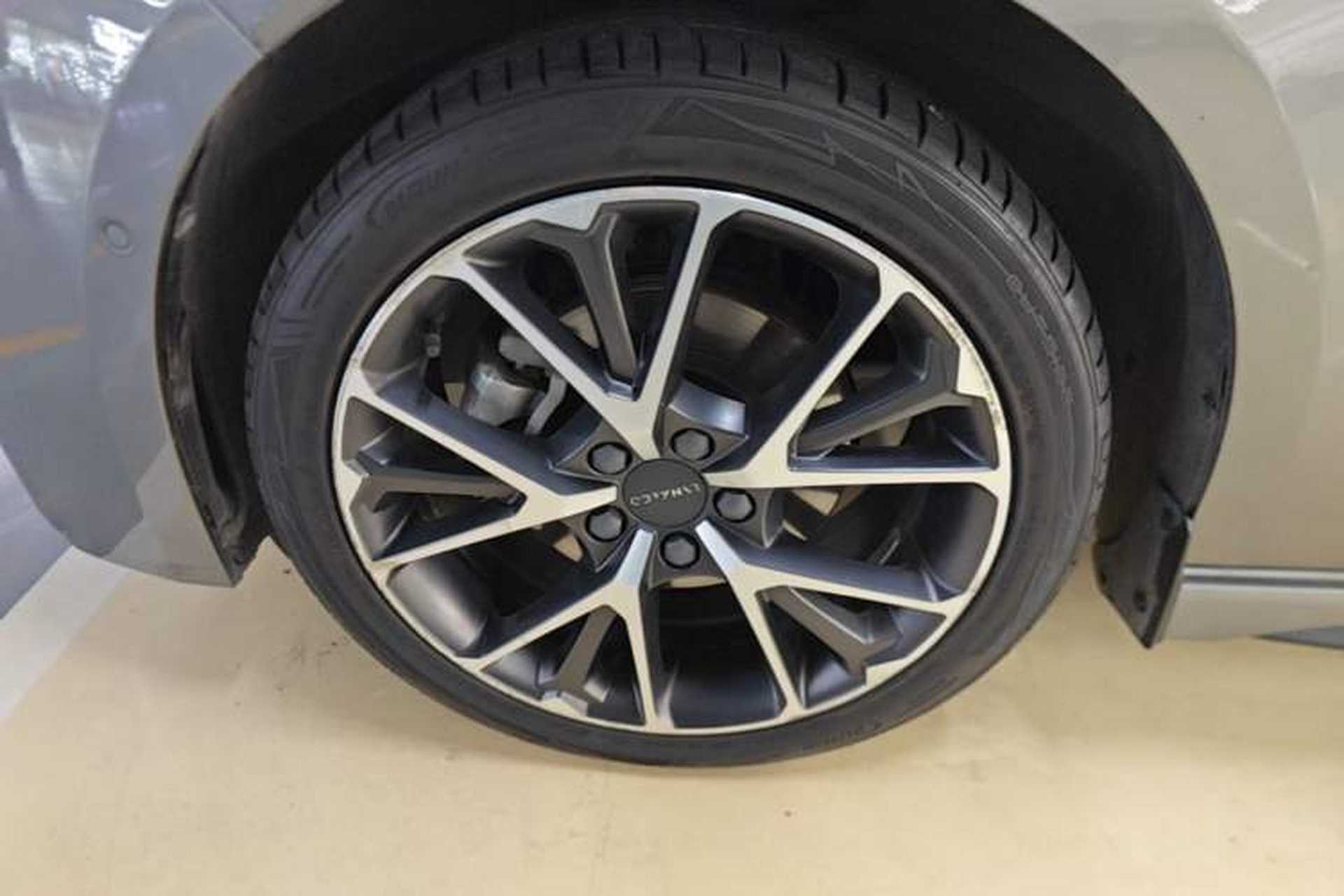 Used Lynk & Co 03 2021 2.0TD Automatic Trendy Champion Edition Left Front Wheel Hub