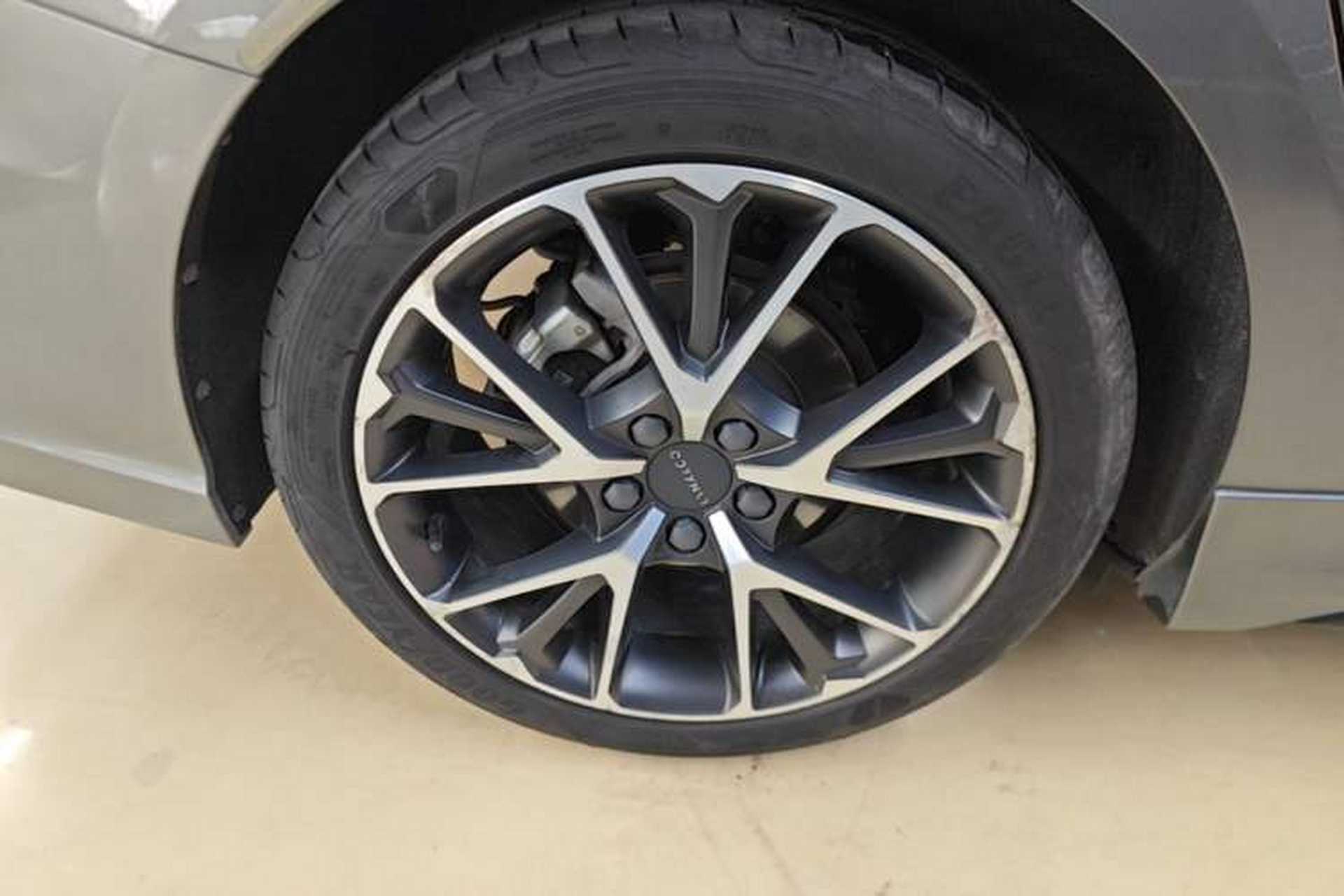 Used Lynk & Co 03 2021 2.0TD Automatic Trendy Champion Edition Right Rear Wheel Hub