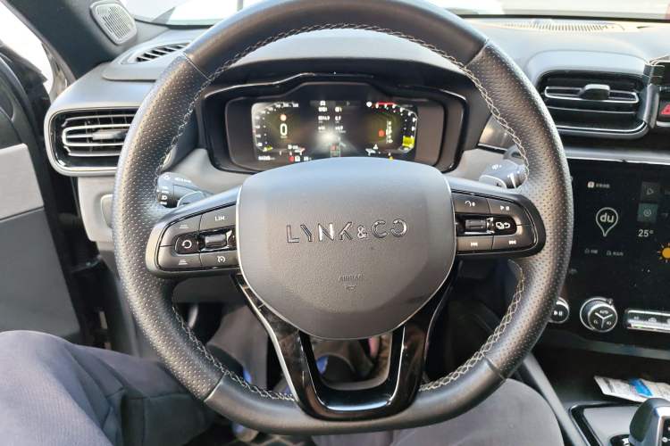 Used Lynk & Co 03 2021 1.5TD DCT Jing Champion Edition Steering Wheel