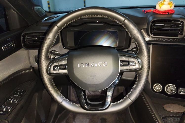 Used Lynk & Co 03 2021 2.0TD Automatic Trendy Champion Edition Steering Wheel