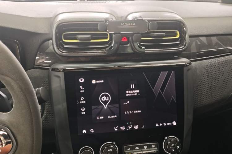Used Lynk & Co 03 2021 03+ 2.0TD Automatic Wind-Chasing Edition Audio And AC Panel