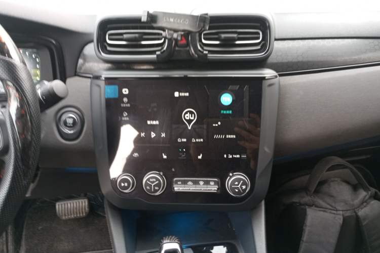 Used Lynk & Co 03 2021 2.0TD Automatic Trendy Champion Edition Audio And AC Panel