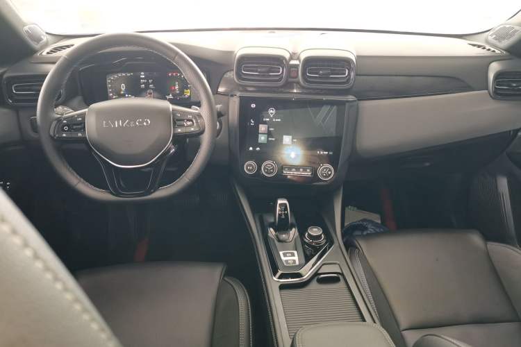 Used Lynk & Co 03 2021 1.5TD DCT JingPlus Center Console