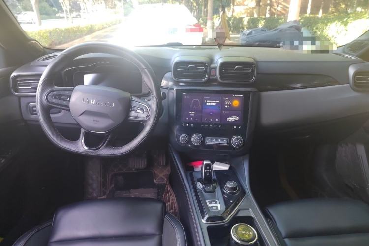 Used Lynk & Co 03 2021 2.0TD Automatic Jing Plus Center Console