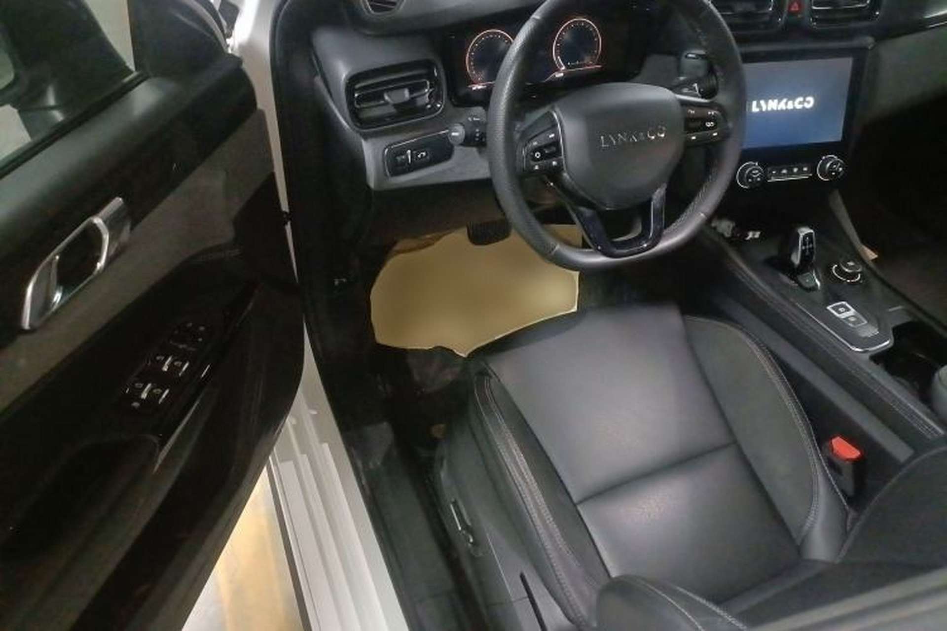 Used Lynk & Co 03 2021 1.5TD DCT JingPlus Driver Seat
