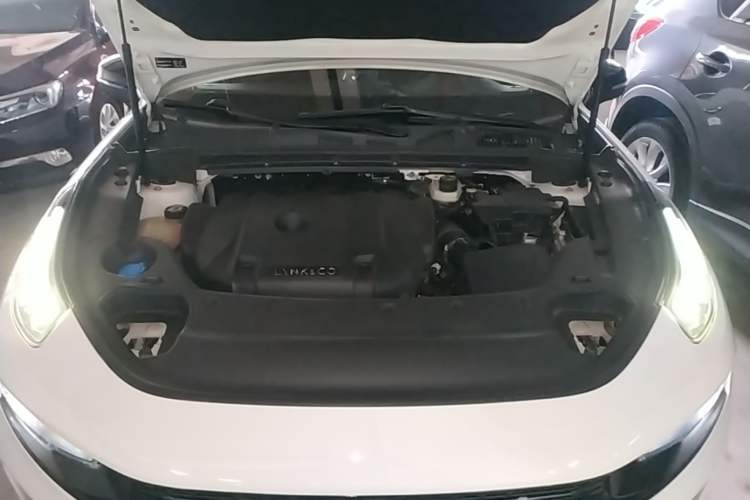 Used Lynk & Co 03 2021 2.0TD Automatic Trendy Champion Edition Engine Bay