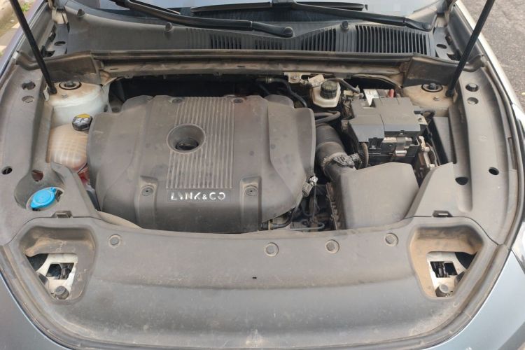 Used Lynk & Co 03 2021 2.0TD Automatic Trendy Champion Edition Engine Bay
