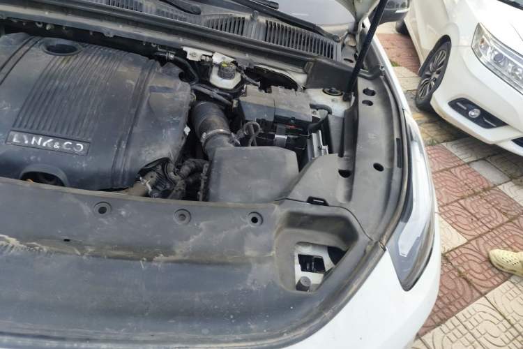 Used Lynk & Co 03 2021 1.5TD DCT JingPlus Engine Bay Left