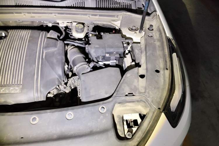 Used Lynk & Co 03 2021 1.5TD DCT Jing Champion Edition Engine Bay Left