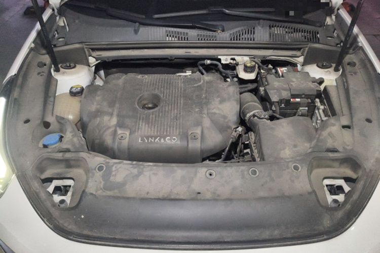 Used Lynk & Co 03 2021 2.0TD Automatic Trendy Champion Edition Engine Bay