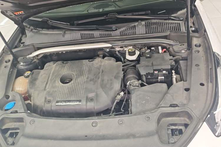 Used Lynk & Co 03 2021 03+ 2.0TD Automatic Wind-Chasing Edition Engine Bay