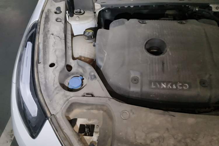 Used Lynk & Co 03 2021 2.0TD Automatic Trendy Champion Edition Engine Bay Right