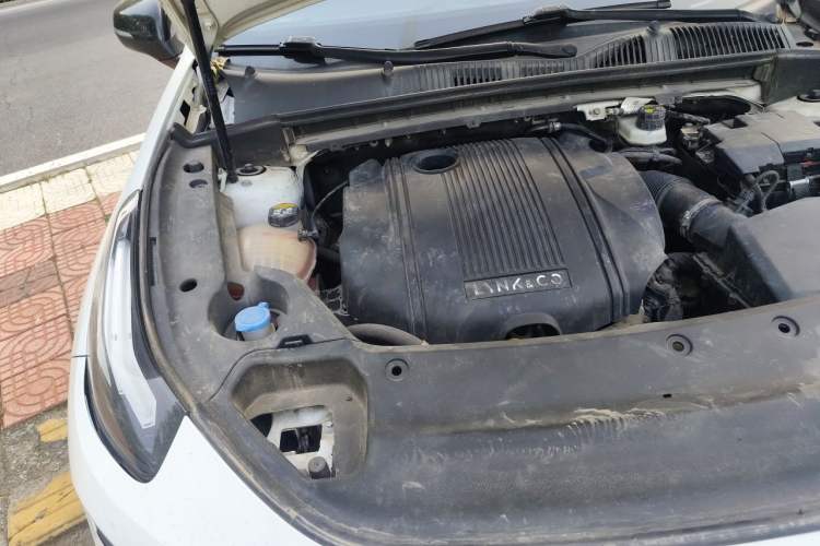 Used Lynk & Co 03 2021 1.5TD DCT JingPlus Engine Bay Right