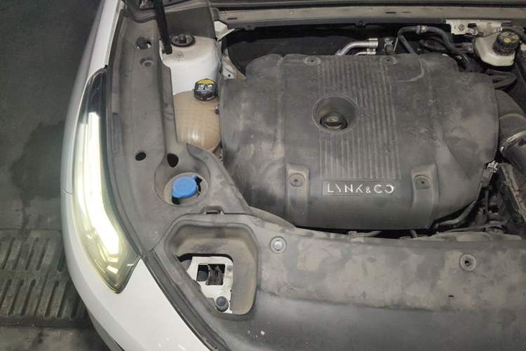 Used Lynk & Co 03 2021 2.0TD Automatic Trendy Champion Edition Engine Bay Right