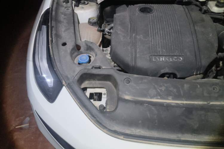Used Lynk & Co 03 2021 1.5TD DCT Jing Champion Edition Engine Bay Right