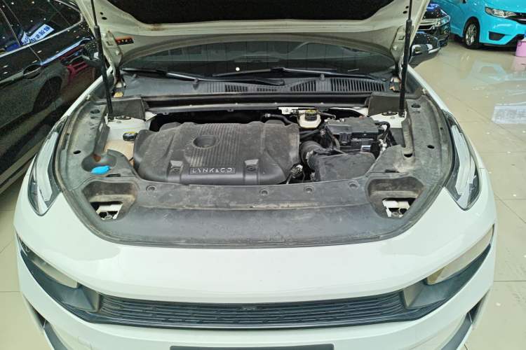 Used Lynk & Co 03 2021 2.0TD Automatic Trendy Champion Edition Engine Bay