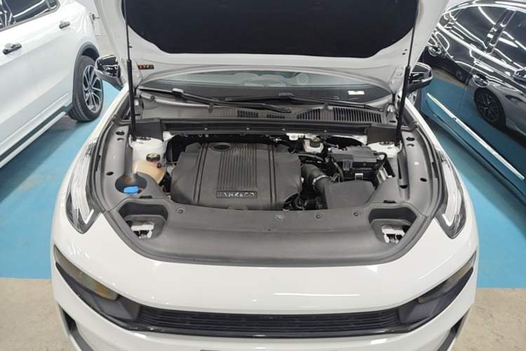 Used Lynk & Co 03 2021 1.5TD DCT Jing Champion Edition Engine Bay