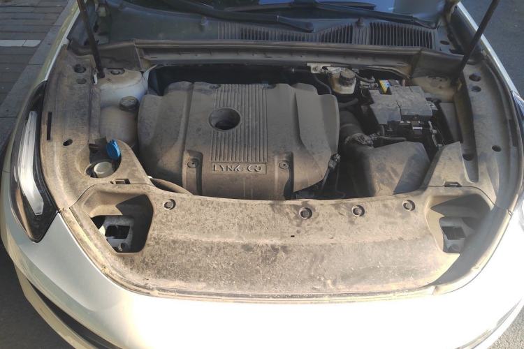 Used Lynk & Co 03 2021 2.0TD Automatic Jing Plus Engine Bay