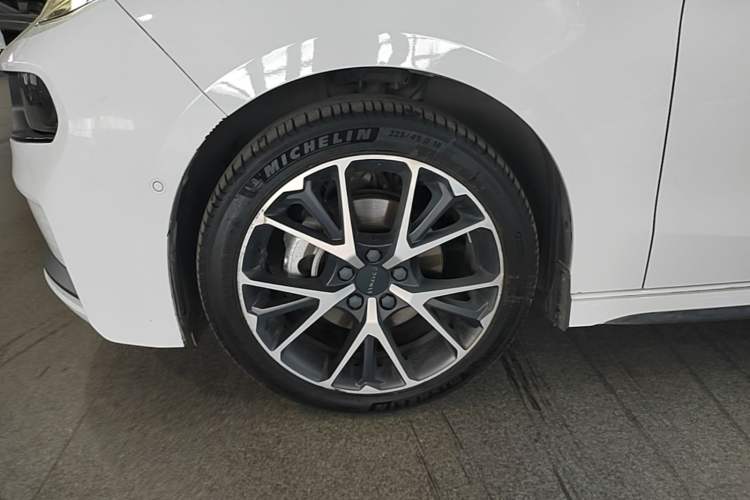 Used Lynk & Co 03 2021 2.0TD Automatic Trendy Champion Edition Exterior 1