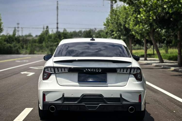 Used Lynk & Co 03 2021 2.0TD Automatic Trendy Champion Edition Exterior 8