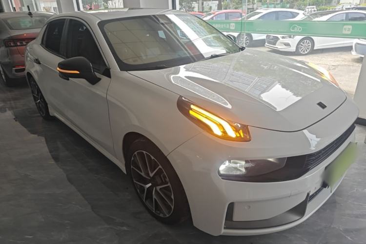 Used Lynk & Co 03 2021 1.5TD DCT Jing Champion Edition Front Right 45 Deg