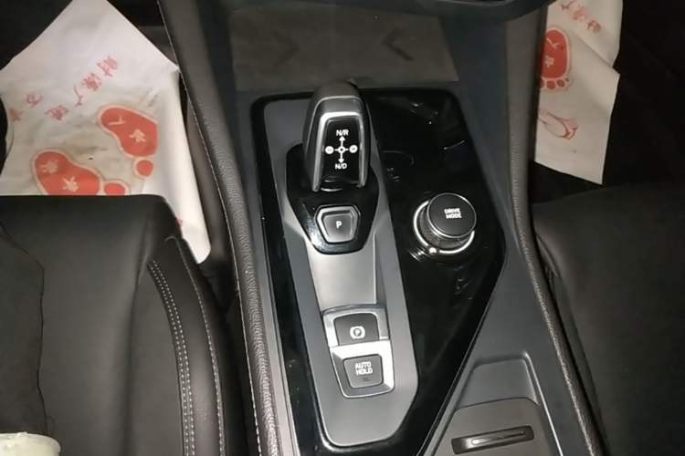 Used Lynk & Co 03 2021 2.0TD Automatic Trendy Champion Edition Gear Lever