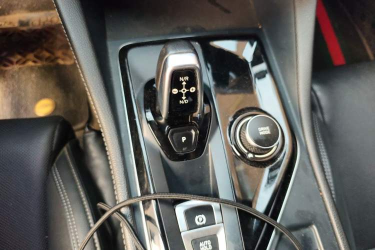 Used Lynk & Co 03 2021 2.0TD Automatic Trendy Champion Edition Gear Lever